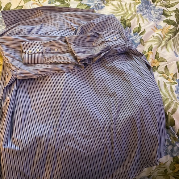 Sean Jean dress shirt used in great condition - Picture 3 of 3
